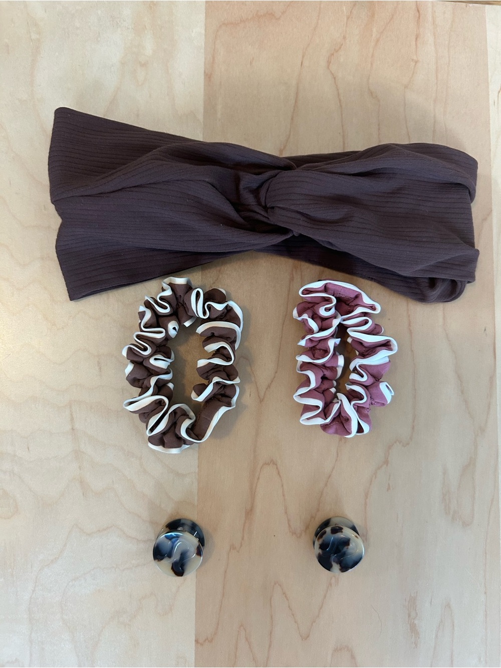 Lululemon Brown Twist Headband with Matching Scrunchies and Tortoiseshell Studs
